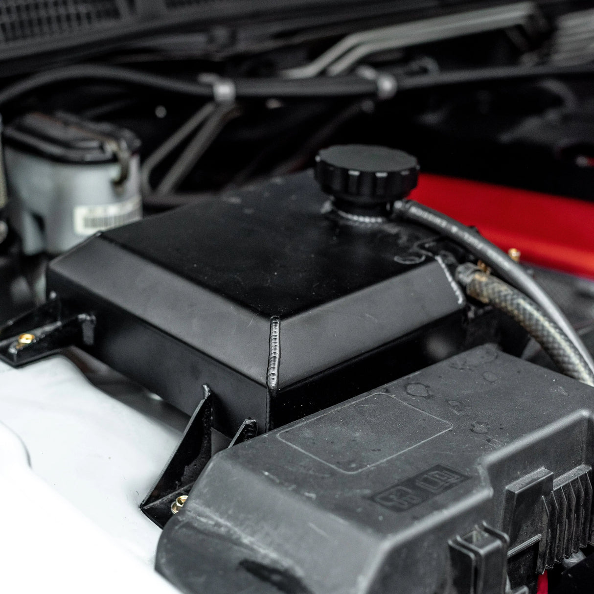 2.5L Coolant Overflow Reservoir Tank Suits Ford Falcon BA/BF/FG/FG-X